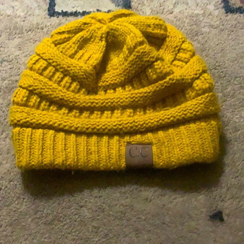C.C Beanie (MUSTARD)